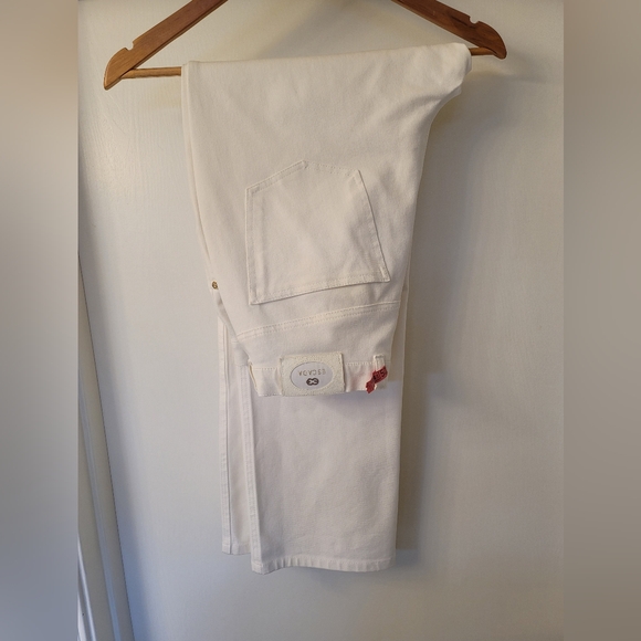 ESCADA Snow White Dress Jeans - Picture 2 of 14